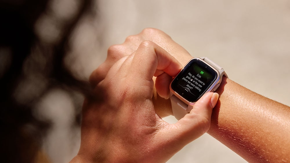 Venu Sq 2 Music Peach na dámské ruce